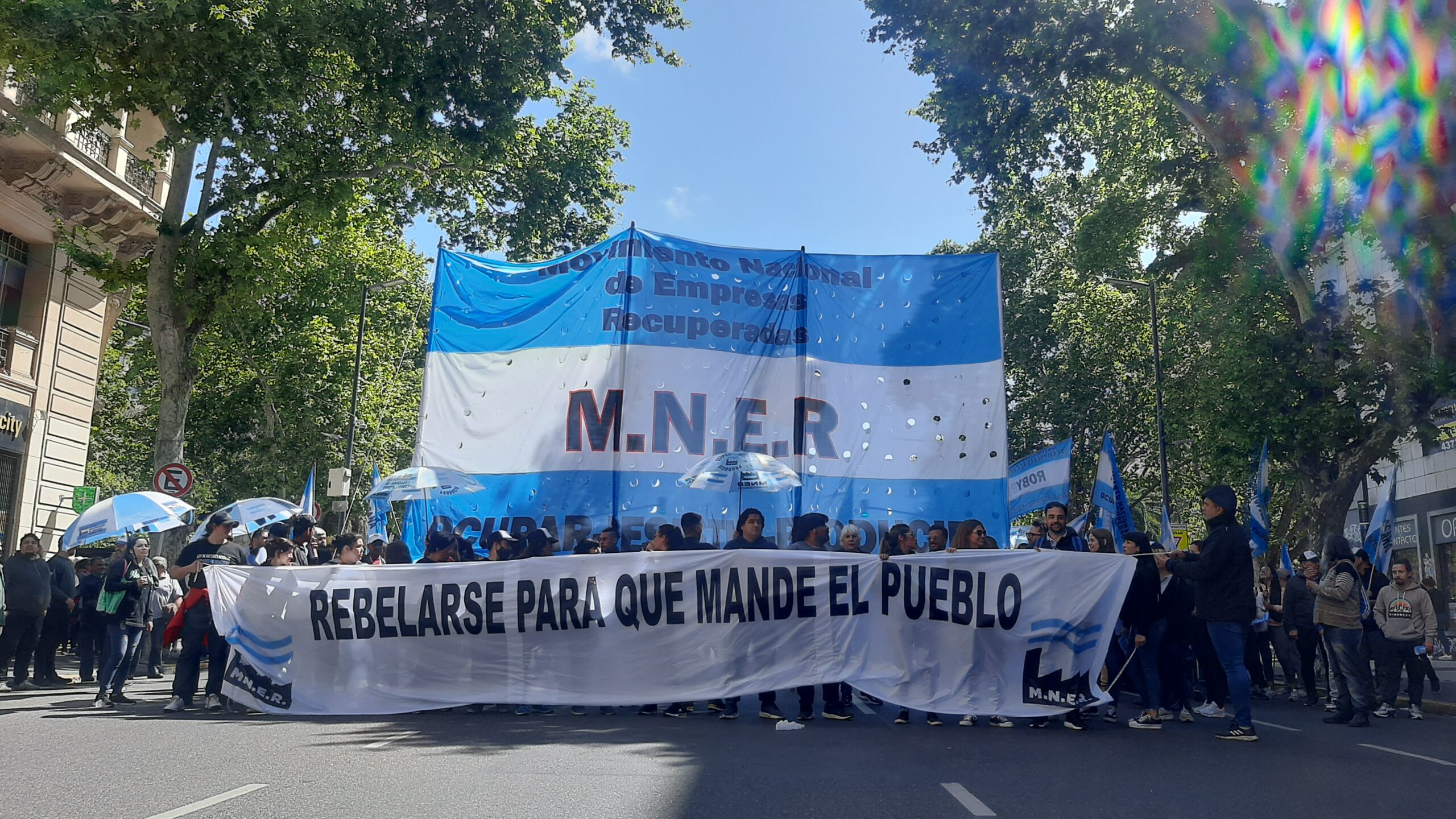 En este momento estás viendo Destrucción del trabajo y de la industria